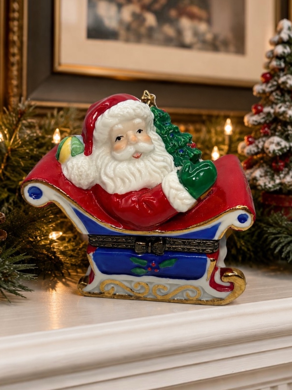 Vtg Porcelain Santa Sleigh Hinged Trinket Box Christmas Tree Holiday Keepsake 3”